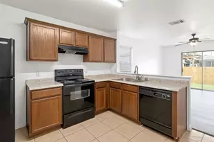 12409 Sky Harbor Dr, Del Valle, TX 78617 - Photo 7