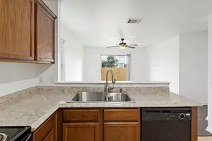 12409 Sky Harbor Dr, Del Valle, TX 78617 - Photo 9