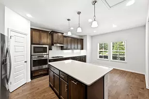 8821 Cattle Baron Path, Austin, TX 78747 - Photo 13