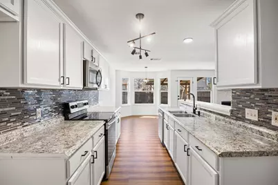 117 High Point Boulevard, Cedar Creek, TX 78612 - Photo 9