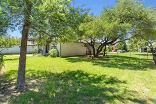 108 Oak Trail Dr, Georgetown, TX 78628 - Photo 31