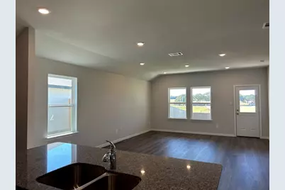 313 Doss Drive, Rockdale, TX 76567 - Photo 5