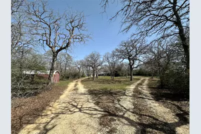 1218 Private Road 3063 Road, Lexington, TX 78947 - Photo 3