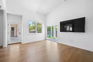 1409 Casey St, Austin, TX 78745 - Photo 9
