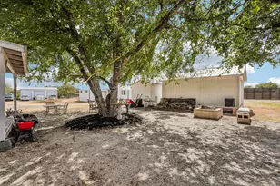 140 Family Cir, Hutto, TX 78634 - Photo 25