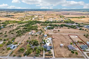 140 Family Cir, Hutto, TX 78634 - Photo 33