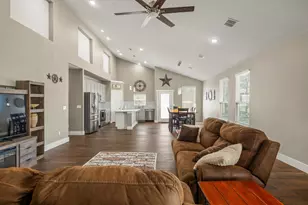 177 Mokulua Ln, Bastrop, TX 78602 - Photo 5