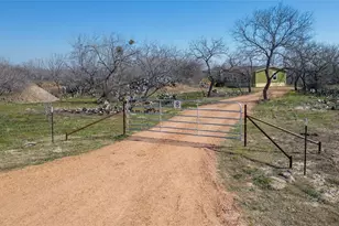 154 Cowboy Rd, Gonzales, TX 78629 - Photo 33