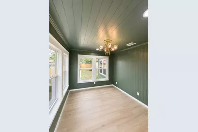 223 NW Front Street, Bartlett, TX 76511 - Photo 17