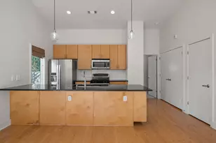 1702 S Lamar Blvd, Austin, TX 78704 - Photo 9