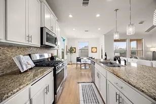 304 Santa Maria St, Georgetown, TX 78628 - Photo 9