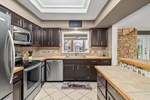 143 World of Tennis Sq, Lakeway, TX 78738 - Photo 9