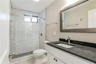 1702 New York Ave, Austin, TX 78702 - Photo 17