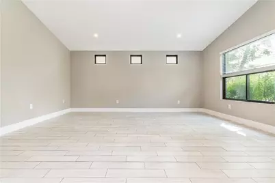 1702 New York Avenue, Austin, TX 78702 - Photo 5