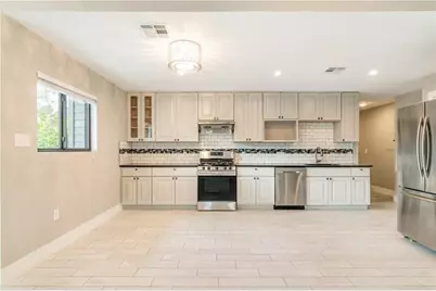 1702 New York Avenue, Austin, TX 78702 - Photo 7
