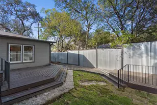 400 E Monroe St, Austin, TX 78704 - Photo 37