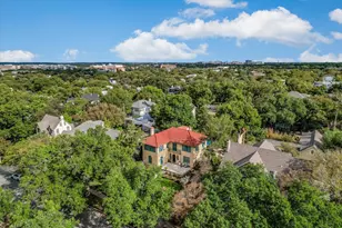 106 W 32nd St, Austin, TX 78705 - Photo 37