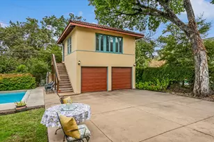 106 W 32nd St, Austin, TX 78705 - Photo 33