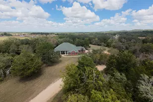 741 Knobbs Rd, McDade, TX 78650 - Photo 3