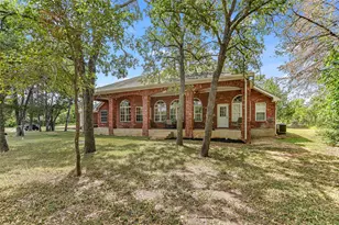 741 Knobbs Rd, McDade, TX 78650 - Photo 25