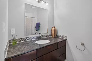 2200 Dickson Dr, Austin, TX 78704 - Photo 21