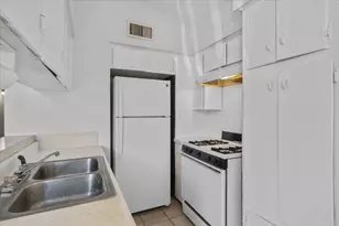 2507 Manor Cir, Austin, TX 78723 - Photo 11