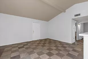 2507 Manor Cir, Austin, TX 78723 - Photo 5