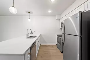 909 Reinli St, Austin, TX 78751 - Photo 13