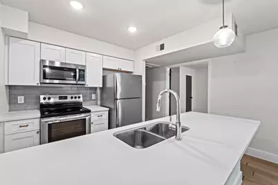 909 Reinli Street #101, Austin, TX 78751 - Photo 15
