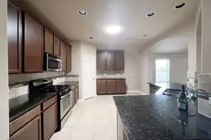 1817 Greyleaf Path, Round Rock, TX 78665 - Photo 11