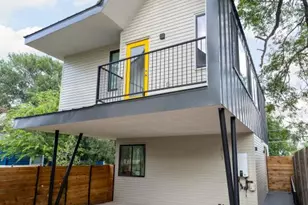 2903 Breeze, Austin, TX 78722 - Photo 3