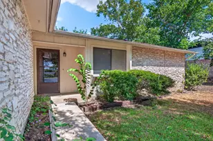 504 Pin Tail Ln, Taylor, TX 76574 - Photo 3
