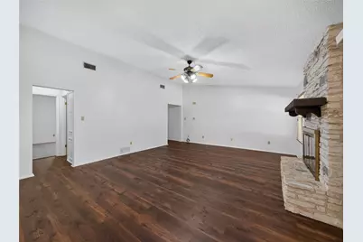 504 Pintail Lane, Taylor, TX 76574 - Photo 5