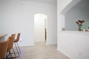 9305 Pioneer Forest Dr, Austin, TX 78744 - Photo 13