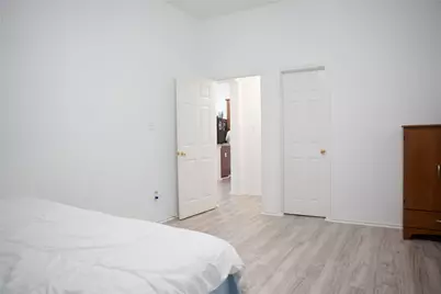 9305 Pioneer Forest Drive, Austin, TX 78744 - Photo 15