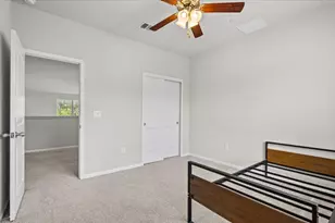 516 E Slaughter Ln, Austin, TX 78744 - Photo 39