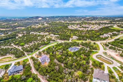 19208 Leisure Lane, Jonestown, TX 78645 - Photo 13