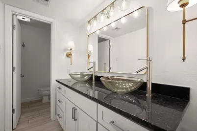 2020 S Congress Avenue #2102, Austin, TX 78704 - Photo 13