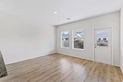 316 Lt Rusty Drive, Jarrell, TX 76537 - Photo 7