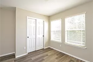 9212 Rowlands Sayle Rd, Austin, TX 78744 - Photo 13