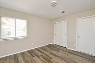 9212 Rowlands Sayle Rd, Austin, TX 78744 - Photo 9