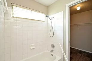 9212 Rowlands Sayle Rd, Austin, TX 78744 - Photo 17
