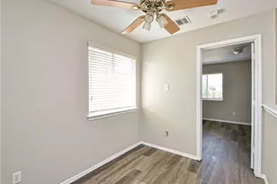 9212 Rowlands Sayle Rd, Austin, TX 78744 - Photo 23