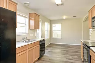 9212 Rowlands Sayle Rd, Austin, TX 78744 - Photo 7