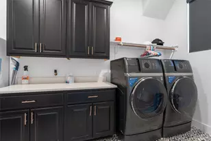 1008 Eagle Point Dr, Georgetown, TX 78628 - Photo 17