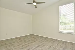 512 Shep St, Austin, TX 78748 - Photo 11