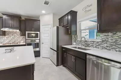 8709 Slater Drive, Austin, TX 78747 - Photo 5