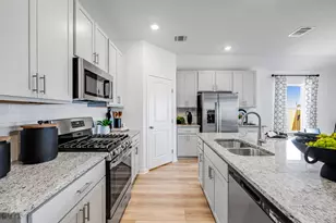 94 Flowers Ave, Hutto, TX 78634 - Photo 19