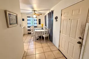 1210 Delano St, Austin, TX 78721 - Photo 5