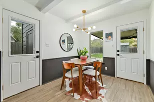 608 Amesbury Ln, Austin, TX 78752 - Photo 9